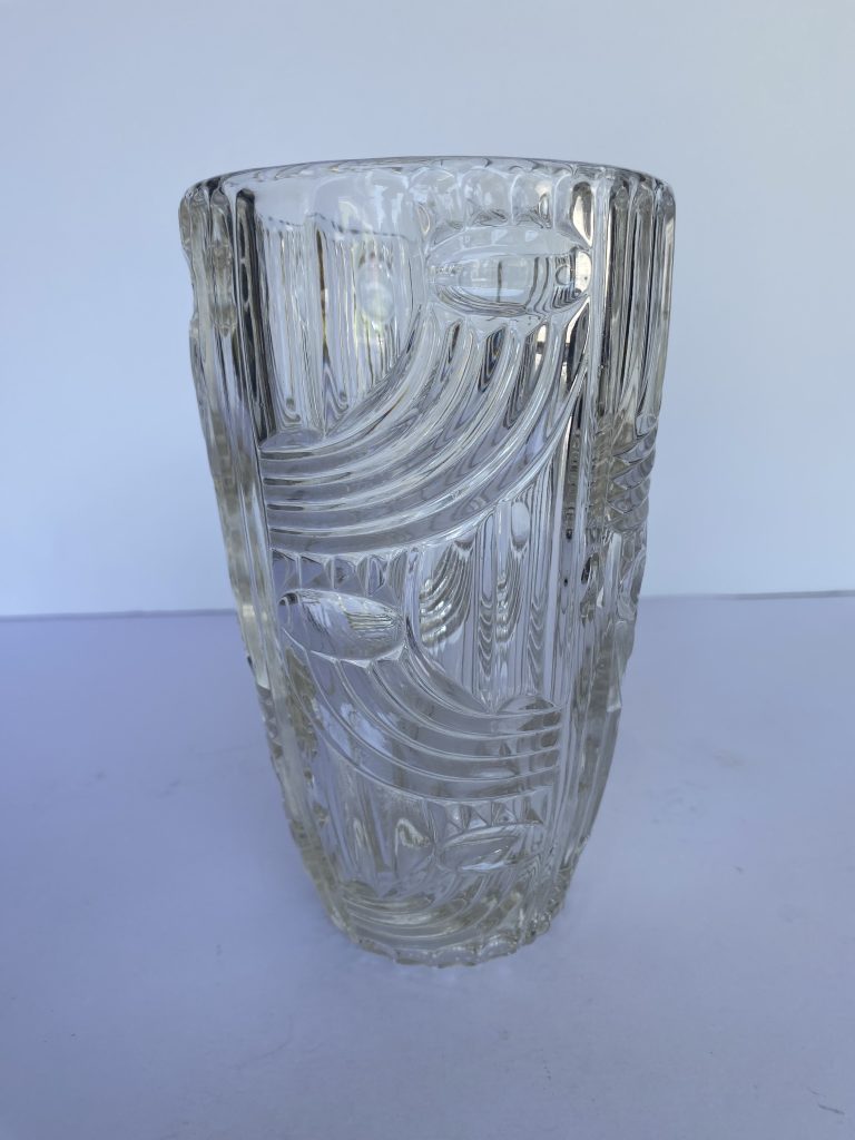 Vase taillé Art Déco